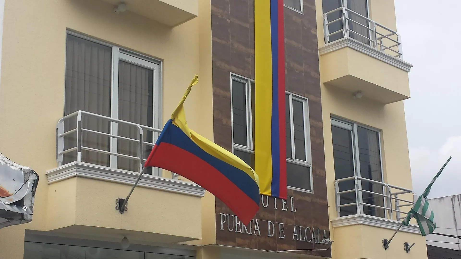 Hotel Puerta De Alcala Villavicencio