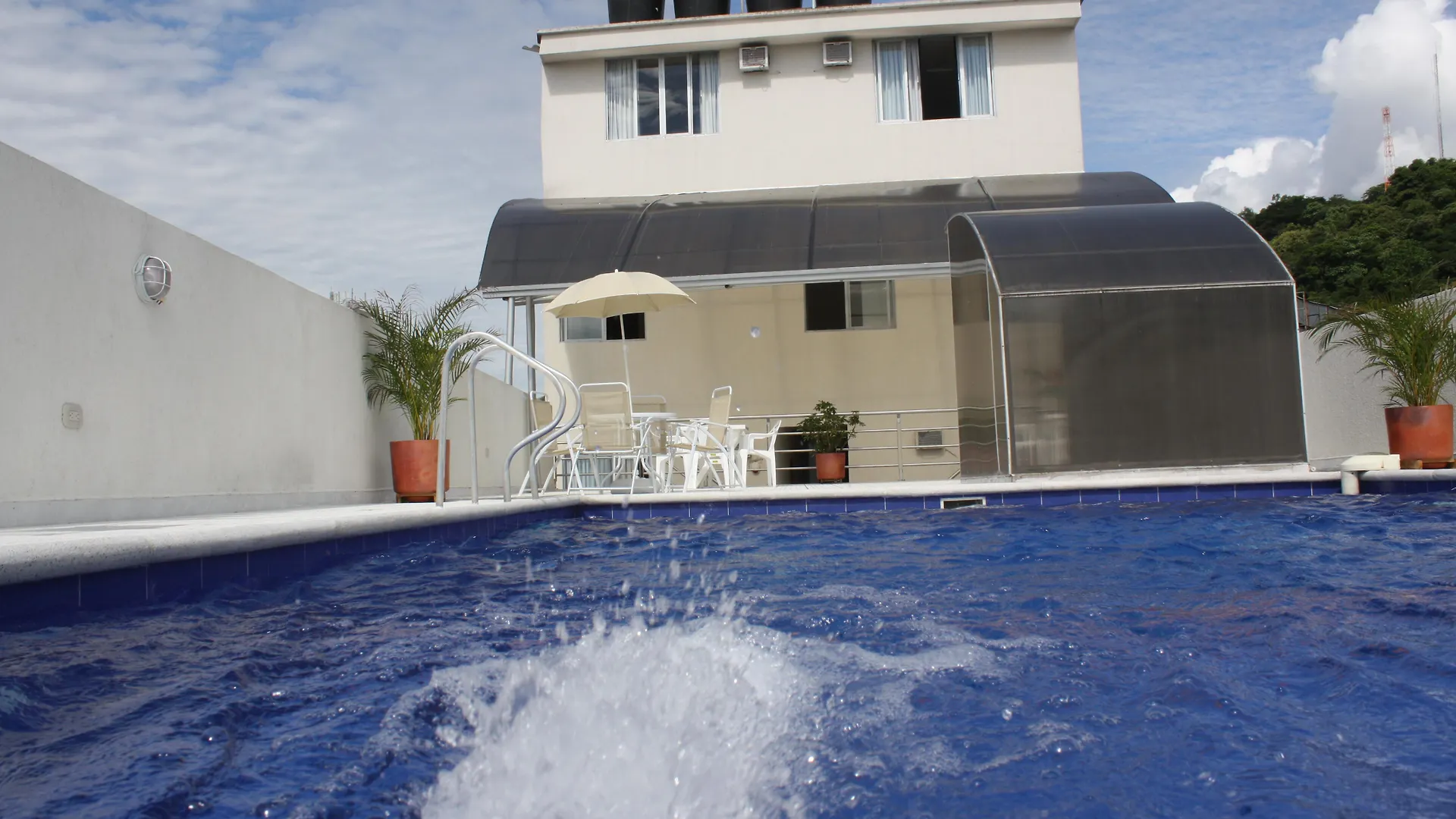 Hotel Puerta De Alcala Villavicencio