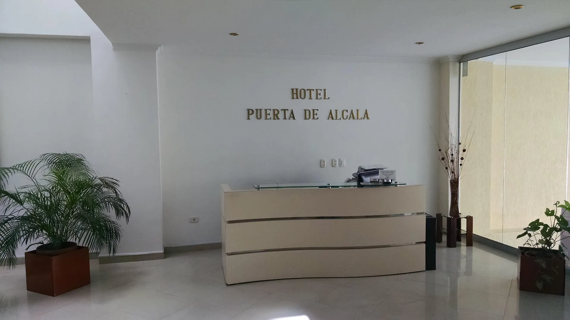 Hotel Puerta De Alcala Villavicencio