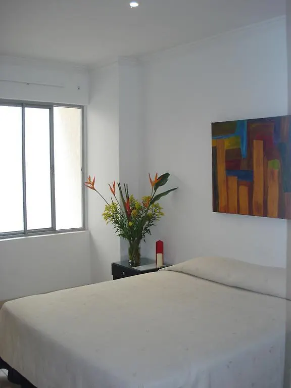 Hotel Puerta De Alcala Villavicencio 3*,