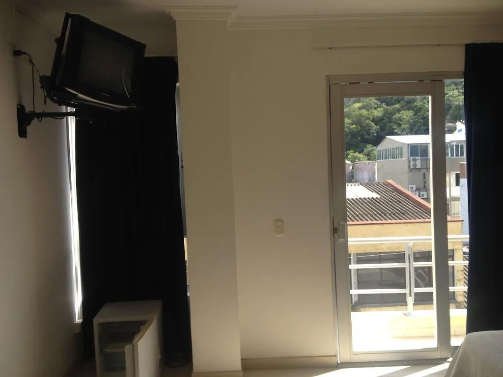 Hotel Puerta De Alcala Βιλιαβισένσιο