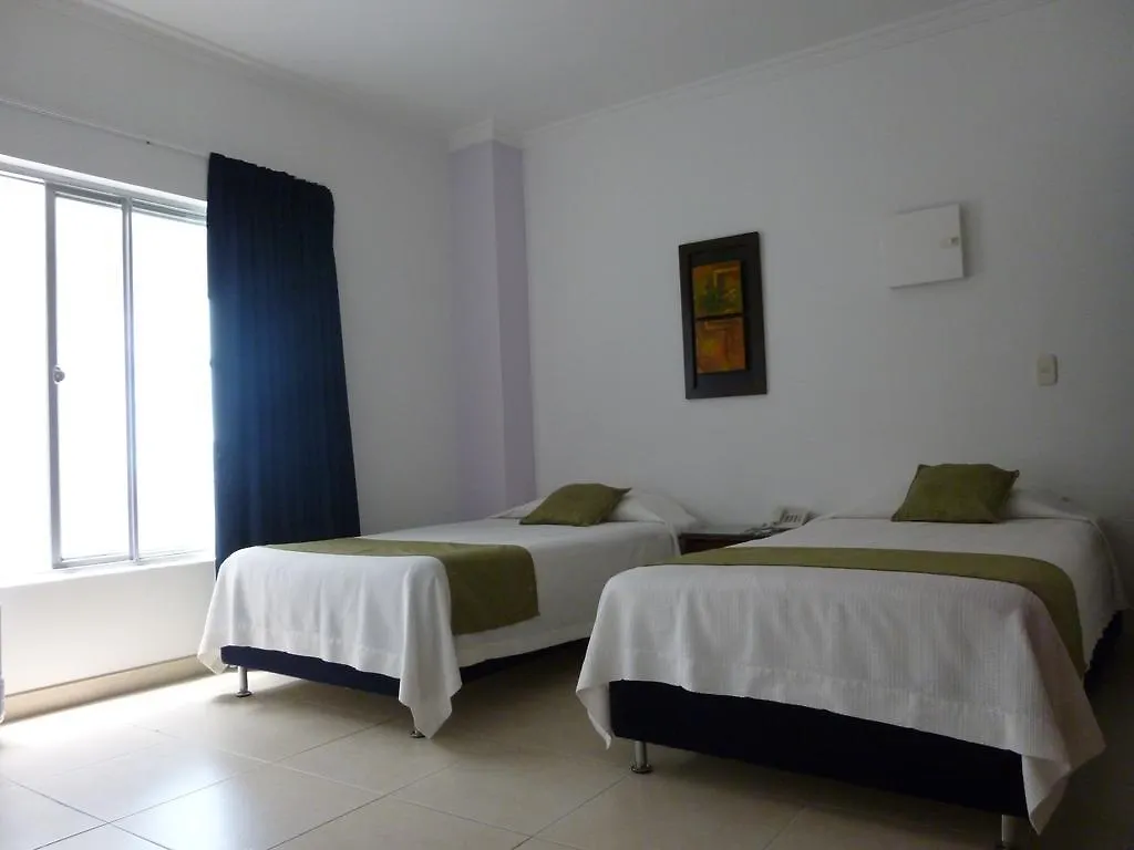 Hotel Puerta De Alcala Βιλιαβισένσιο