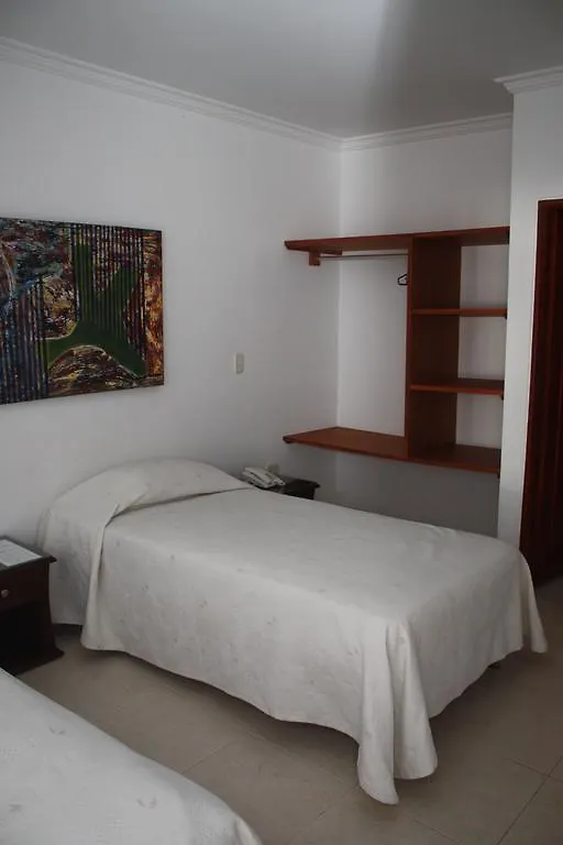 Hotel Puerta De Alcala Βιλιαβισένσιο