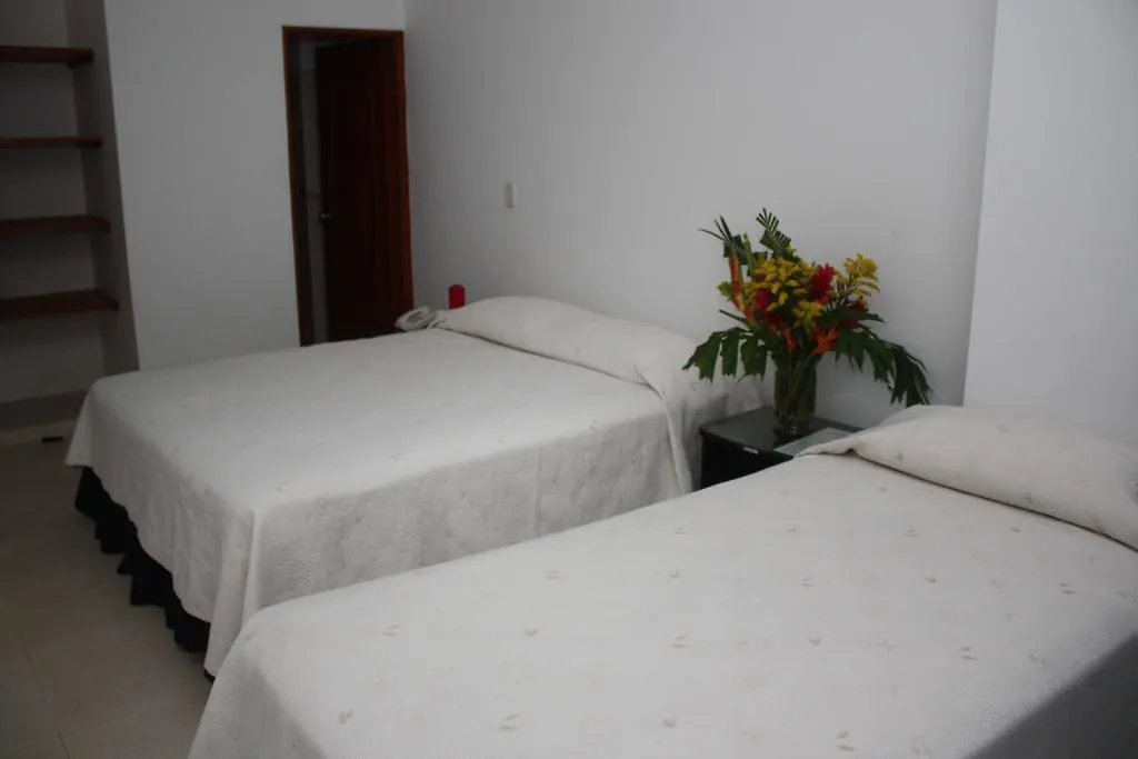 Hotel Puerta De Alcala Βιλιαβισένσιο