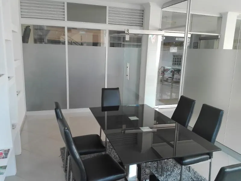 Hotel Puerta De Alcala Βιλιαβισένσιο
